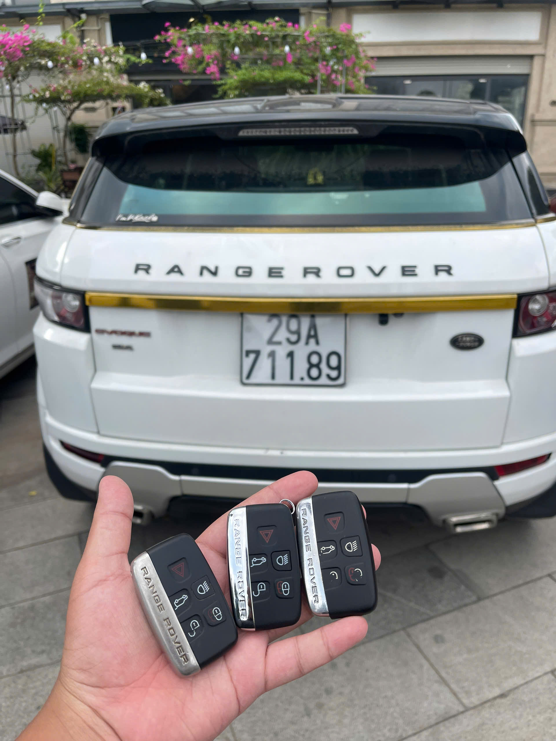 Hình ảnh làm chìa khóa xe Range Rover - Ảnh 2